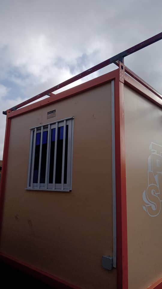 Kiosques bureaux SNPT par LOGIMAT Préfab